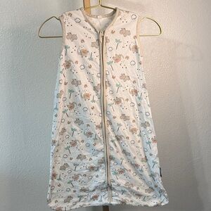 Sleeveless Kids Pajamas with Animal Print